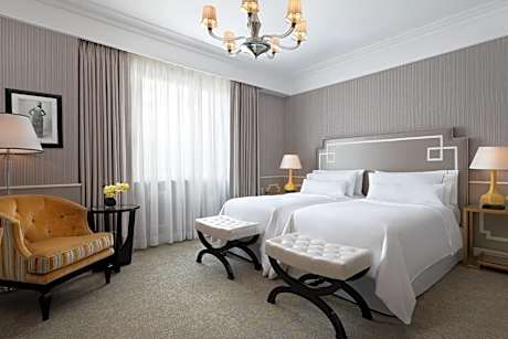 Contemporary Twin Room