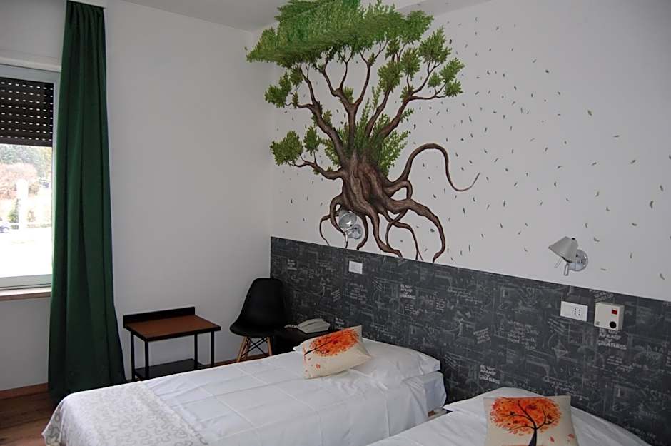 LH Hotel Arca Street Art