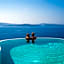Pezoules of Oia