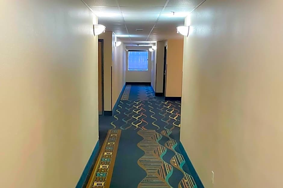 Comfort Inn & Suites Midtown