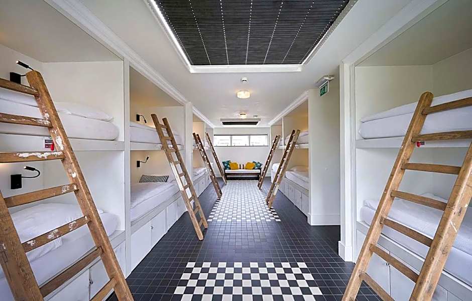 Hello I'm Local - Boutique Hostel