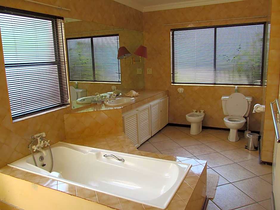 Bettie's Luxury Lodge