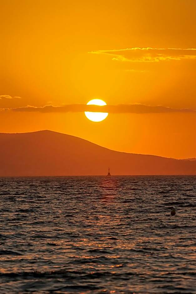 Arco Naxos Luxury Apartments