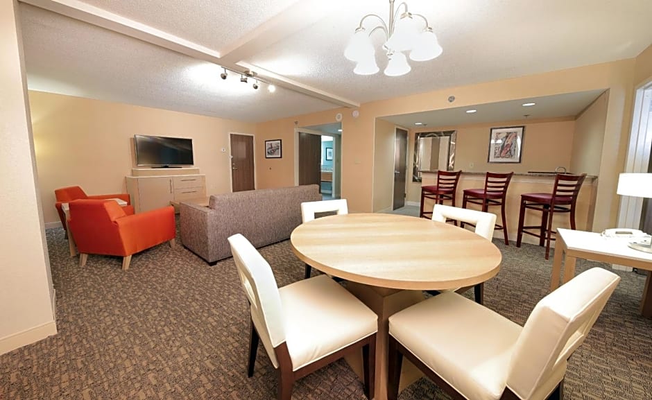 DoubleTree by Hilton Virginia Beach