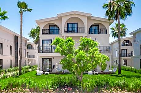 La Benata Beach Hotel