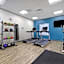 Hampton Inn By Hilton & Suites Marina