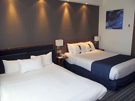 Standard King Room with Single Sofa Bed
