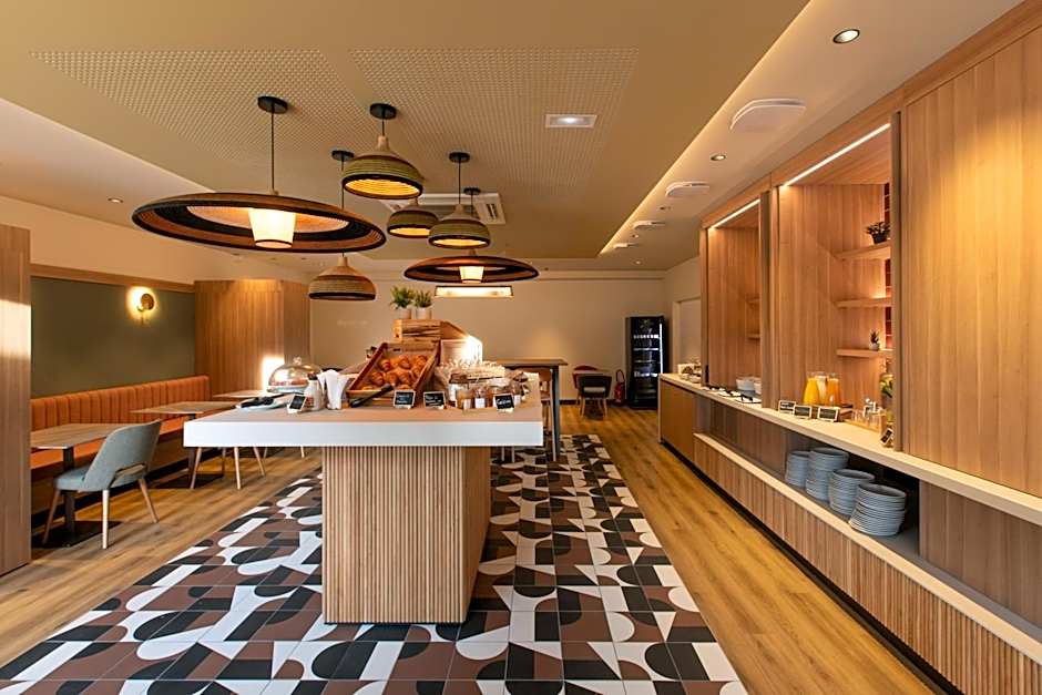 Campanile Reims Centre - Cathedrale