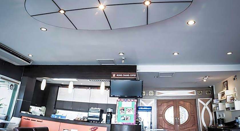 Maneerote Hotel Surin