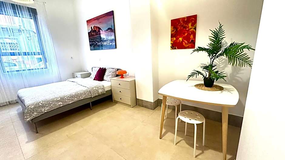 Soho Boho Apartments - with sunny rooftop terrace and fiber optic internet