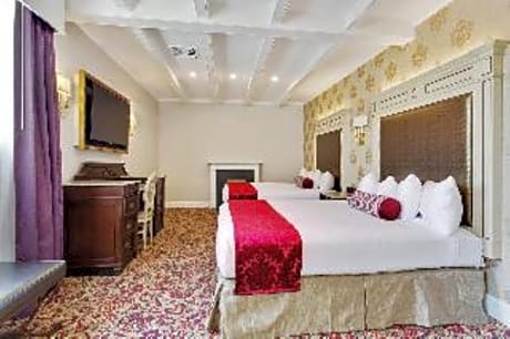 Deluxe Room, 2 Queen Beds