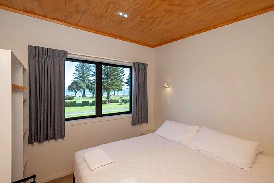 Waikanae Beach Ocean View Apartments