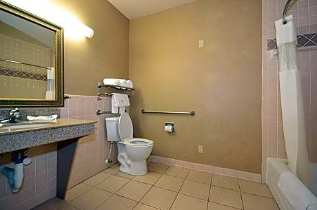 King Suite with Whirlpool - Non-Smoking