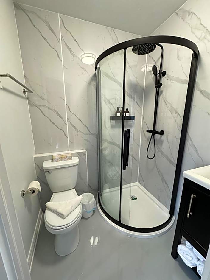 Le 900 Tremblant Inn Café and Bistro