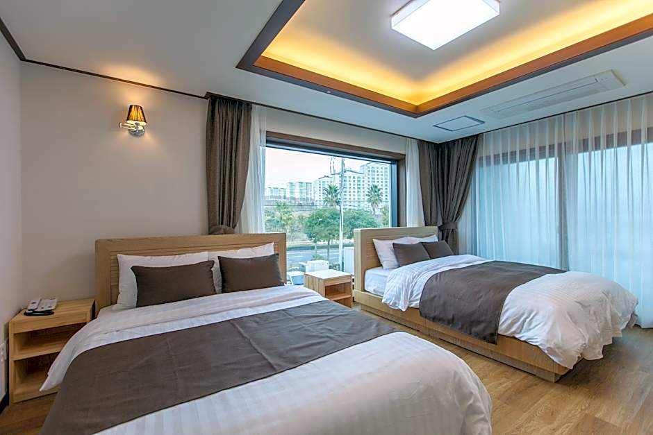 Fellisia Hotel