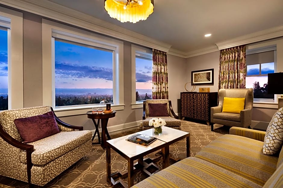 Claremont Resort & Club