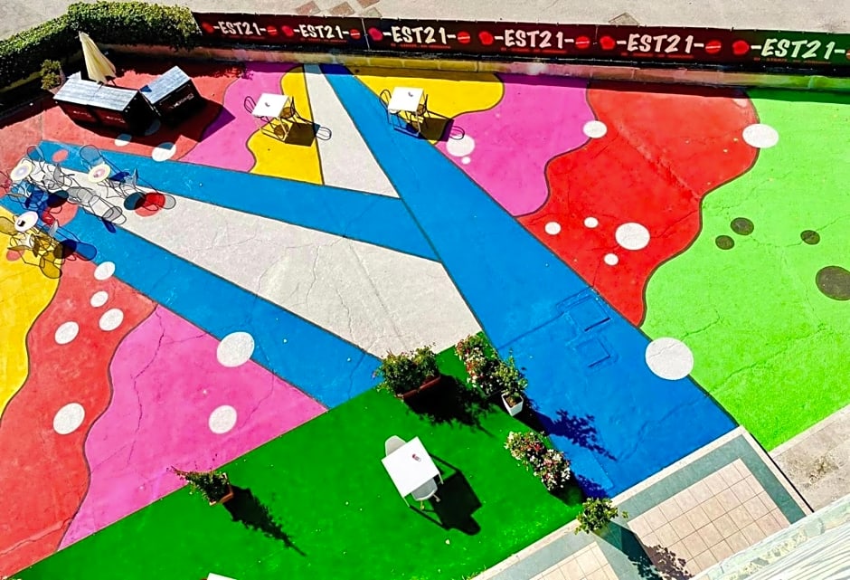 LH Hotel Arca Street Art