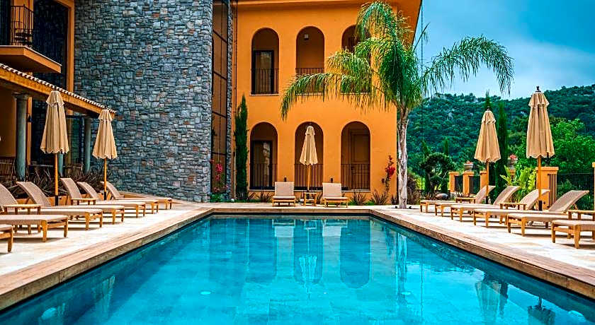 The Remote Hotel