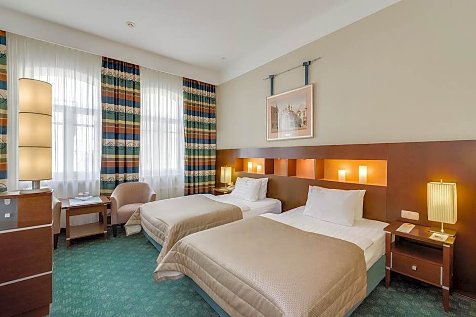Photo 1 of 6 of Standard Twin Room