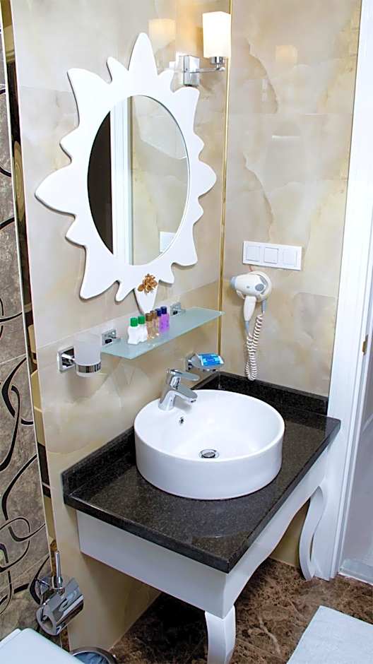 Kaleiçi Ozkavak Hotel