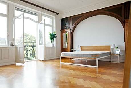 Green Residence Boutique Lofts & Villa am Park