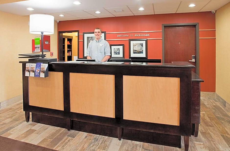 Hampton Inn By Hilton and Suites Dickinson ND