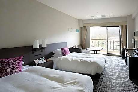 Twin Room - Non-Smoking