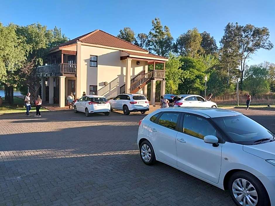 Emufuleni river logde