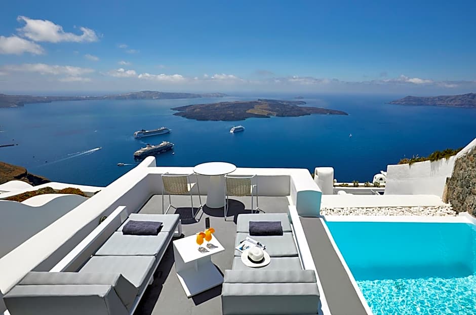 Dreams Luxury Suites