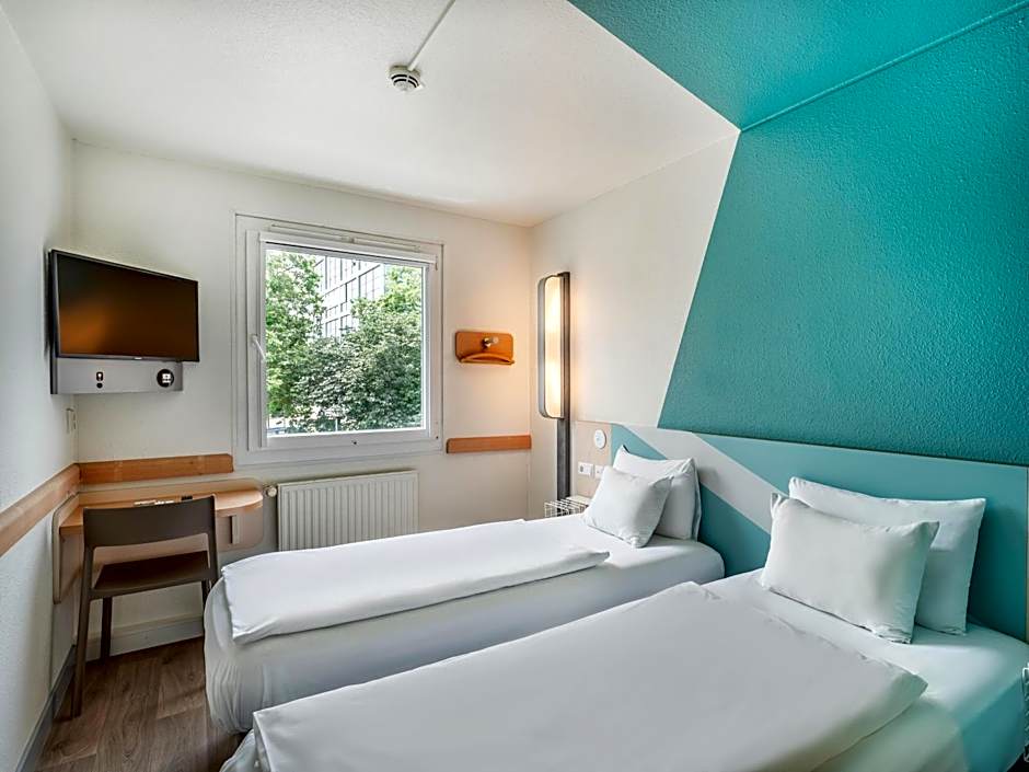 B&B HOTEL Freiburg-West