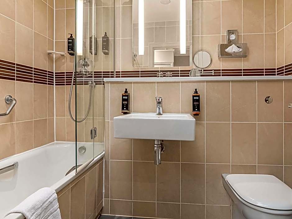 Mercure Salisbury White Hart Hotel
