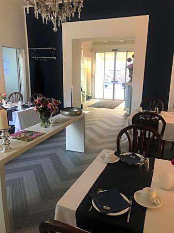 Bensons Hotel