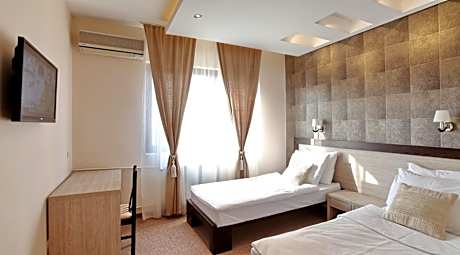 Double or Twin Room with Parking