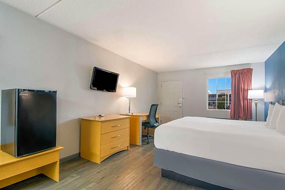 Econo Lodge Branson Theater District