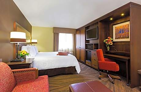 King Room with Sofa Bed - Non-Smoking
