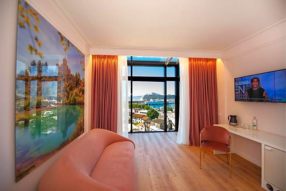 Hotel Luxe