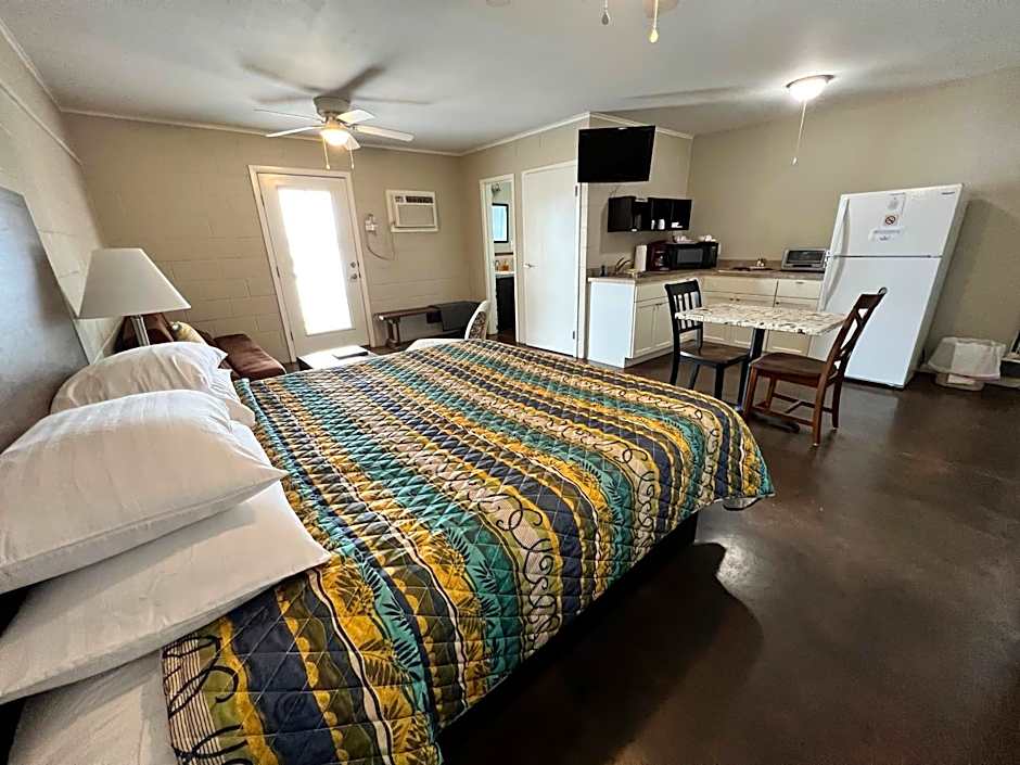 Painted Sky Inn