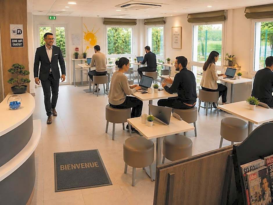 First Inn Hotel Paris Sud Les Ulis