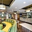 Comfort Suites near Tanger Outlet Mall