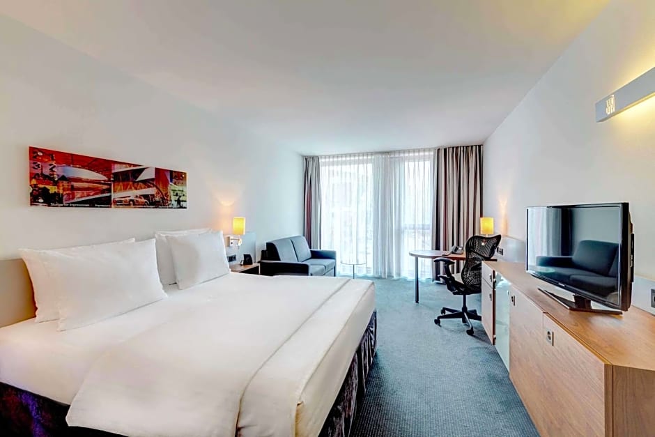 Hilton Garden Inn Stuttgart Neckarpark