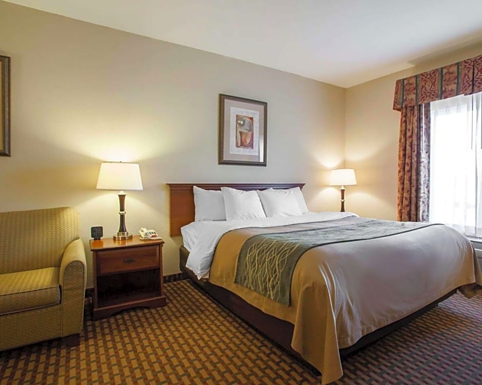 Comfort Inn & Suites Harrisonville