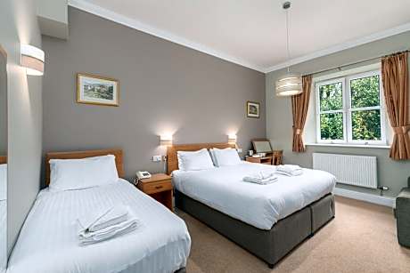 Family Room Accessible (2 Adults + 2 Children)