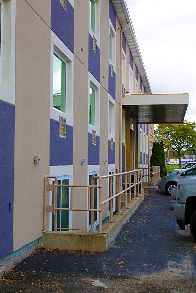 Kalika Hotel