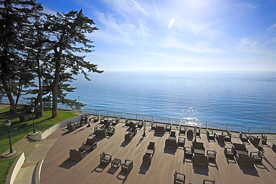 Castello Mare Hotel