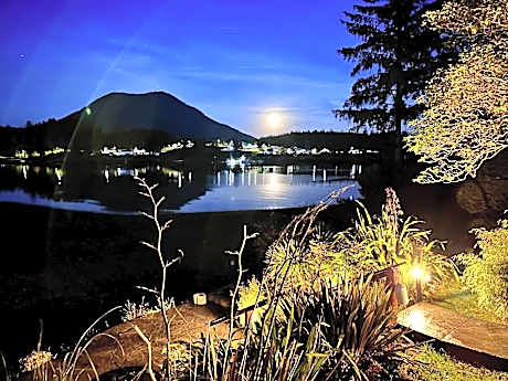 Private Room On Waterfront Property With Hot Tub & Firepit - Sea Esta