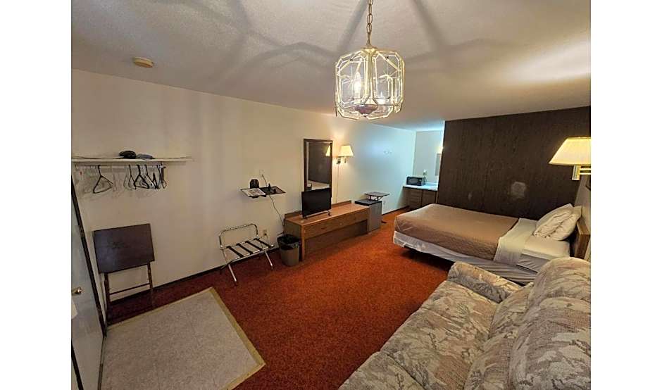 OYO Sandman Inn