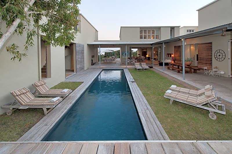 Mosselberg On Grotto Beach Boutique Villa