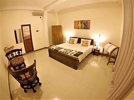 Superior Double Room with Free Airport Drop & pick up 