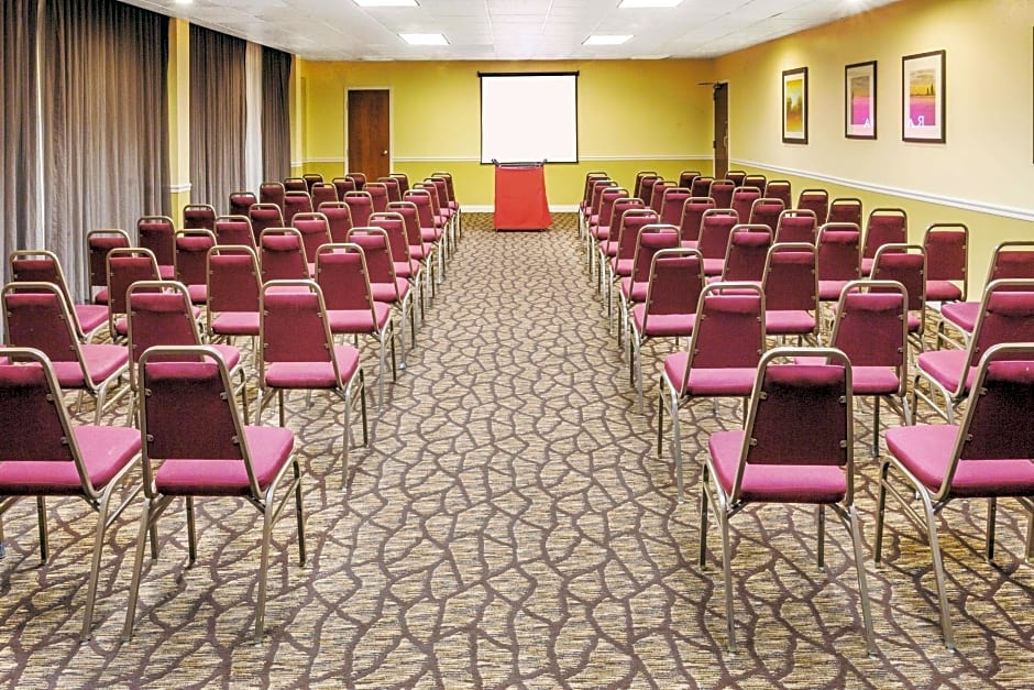 Ramada Salt Lake City N Temple – Salt Lake City, UT