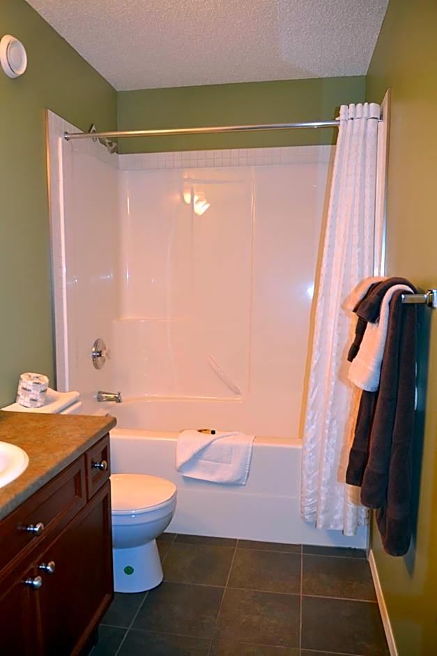 Village Creek Country Inn